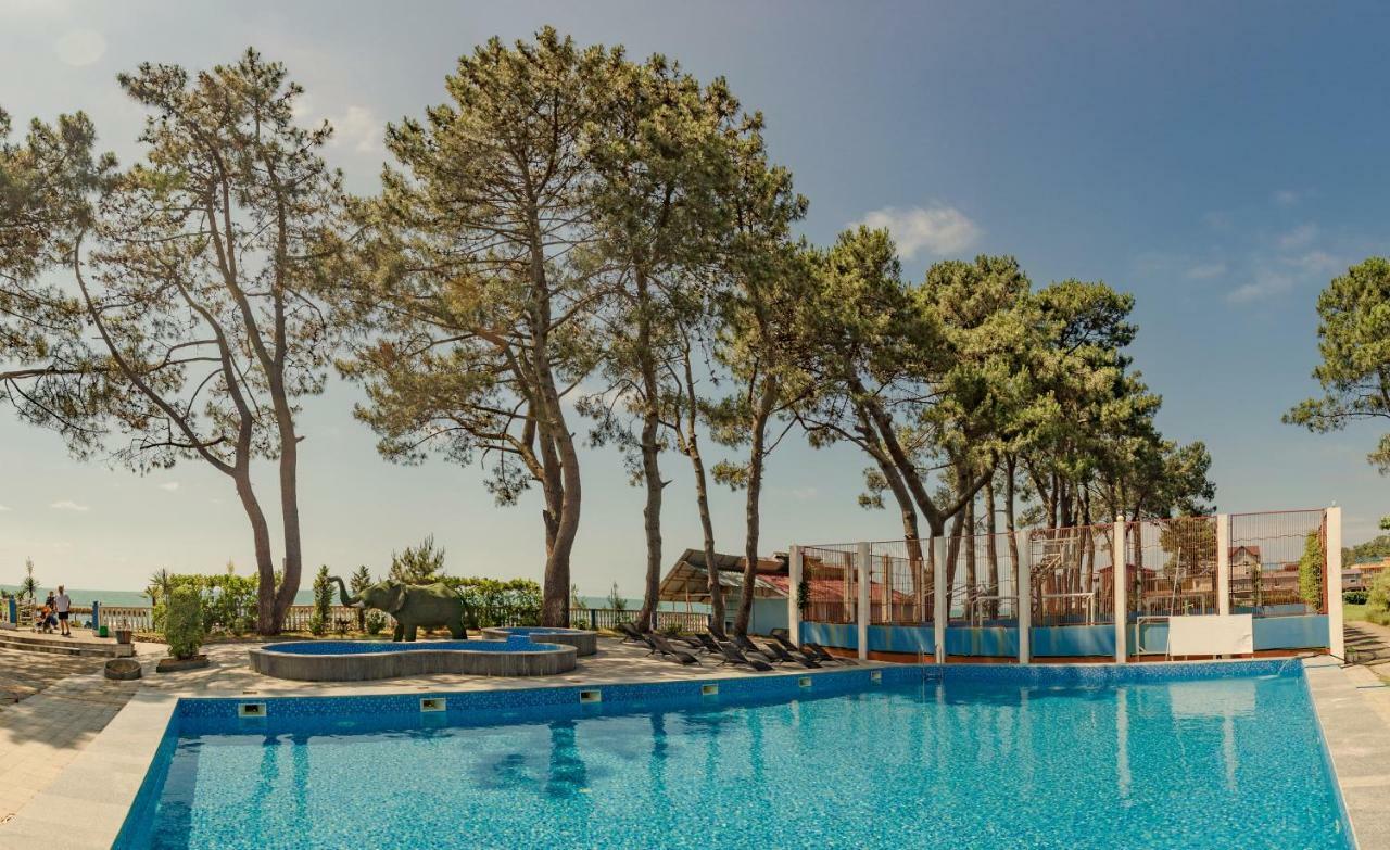 Kolkhida Resort & Spa Ureki Buitenkant foto